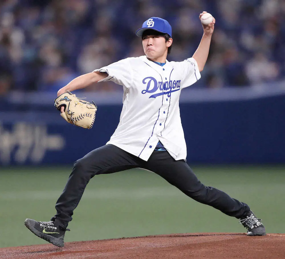 【画像・写真】エッ、鈴木福VS鈴木・福!?中日のセレモニアルピッチで実現　福くんはマウンドで「名演技」も披露