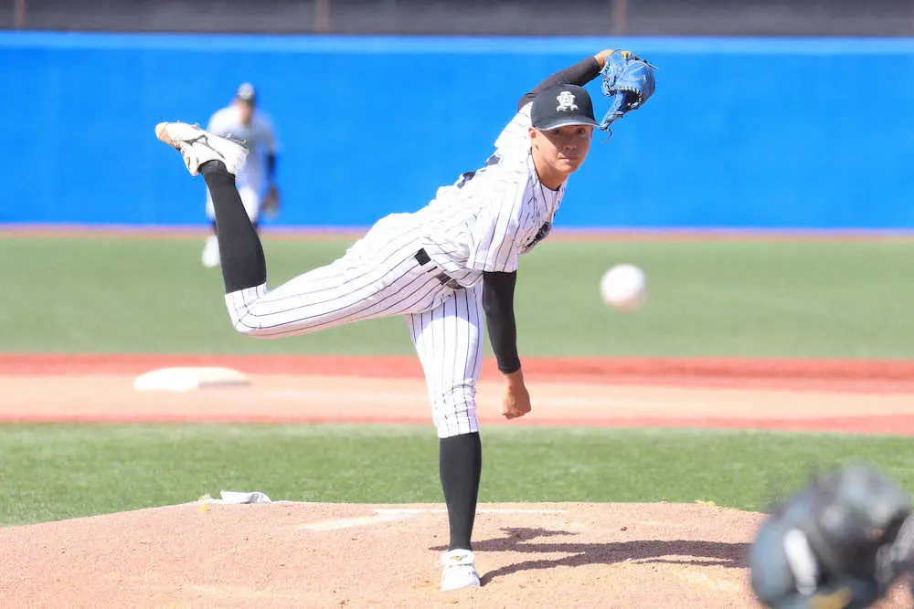 【画像・写真】亜大・松本健＆小山のバッテリーが活躍　入れ替え戦回避へ大きな5勝目