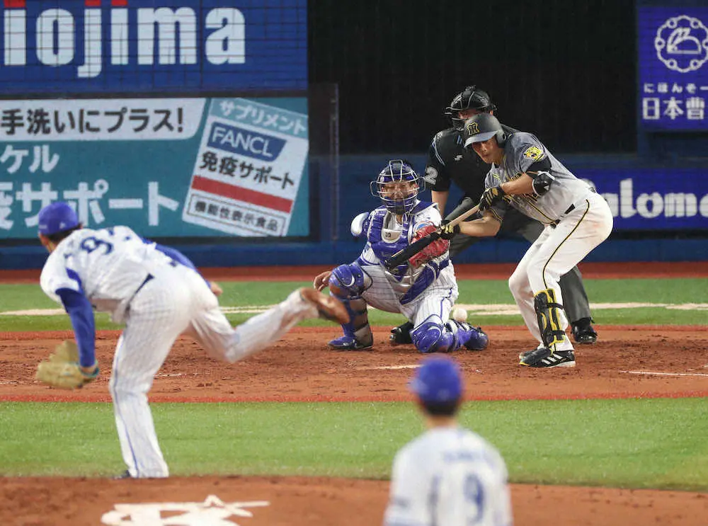 【画像・写真】阪神　3回に先制　2勝目狙うチェンが絶妙バントで先制のお膳立て