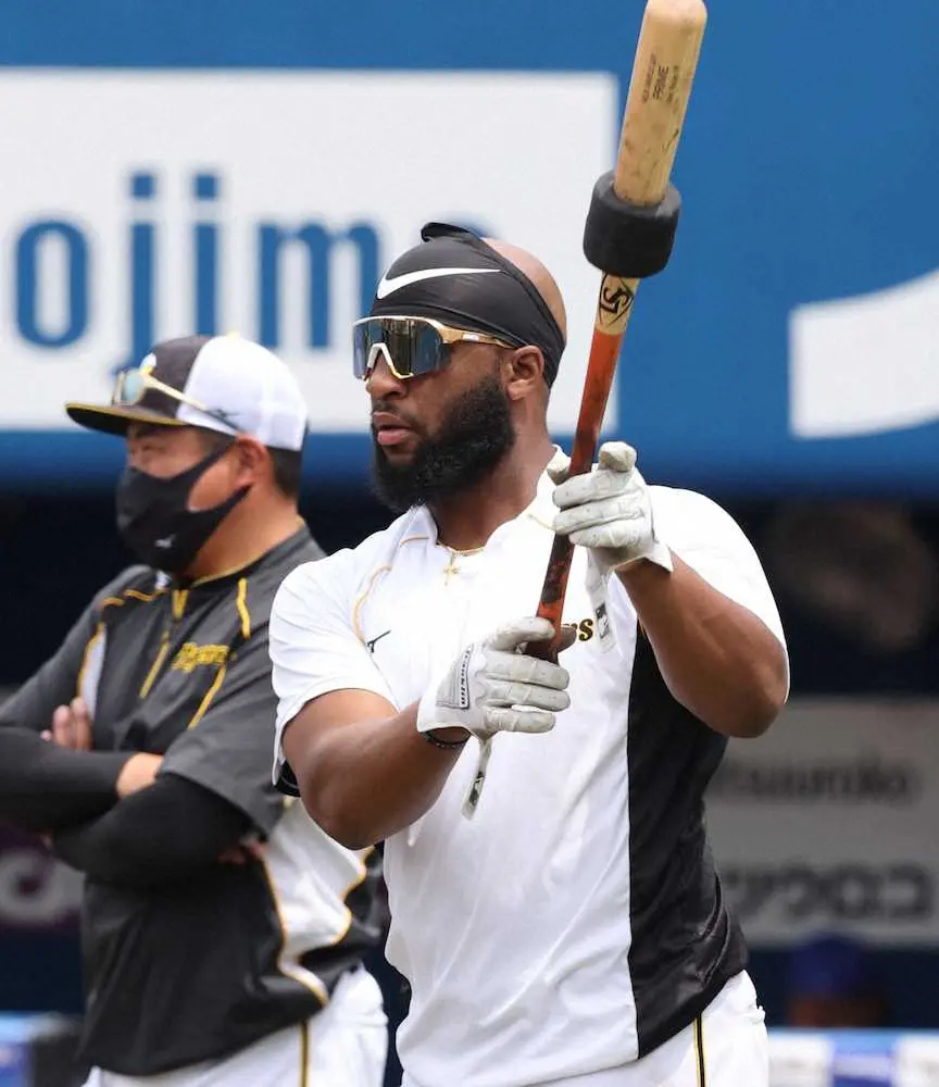 【画像・写真】阪神新外国人・ロハスが6番右翼で昇格即スタメン　4番は2試合連続で佐藤輝　DeNA戦スタメン