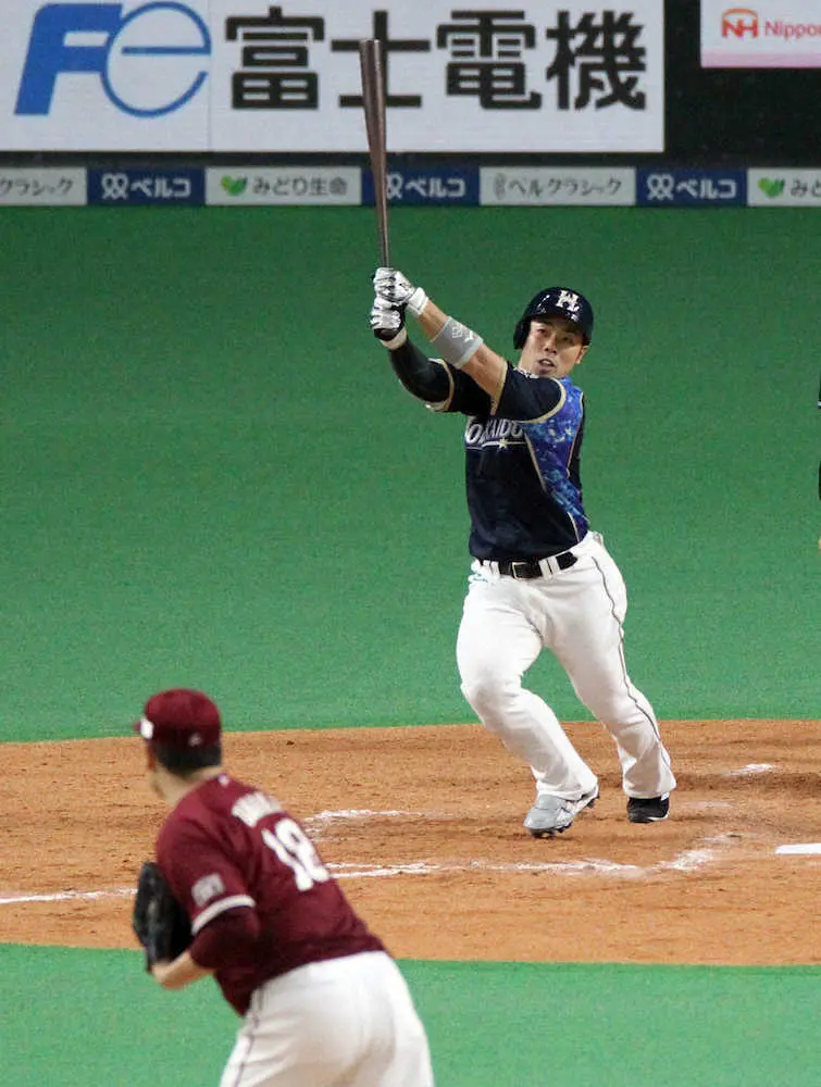 【画像・写真】日本ハム・近藤　マー撃ち決勝打＆ダメ押しソロ　3連勝で首位・楽天に3・5差