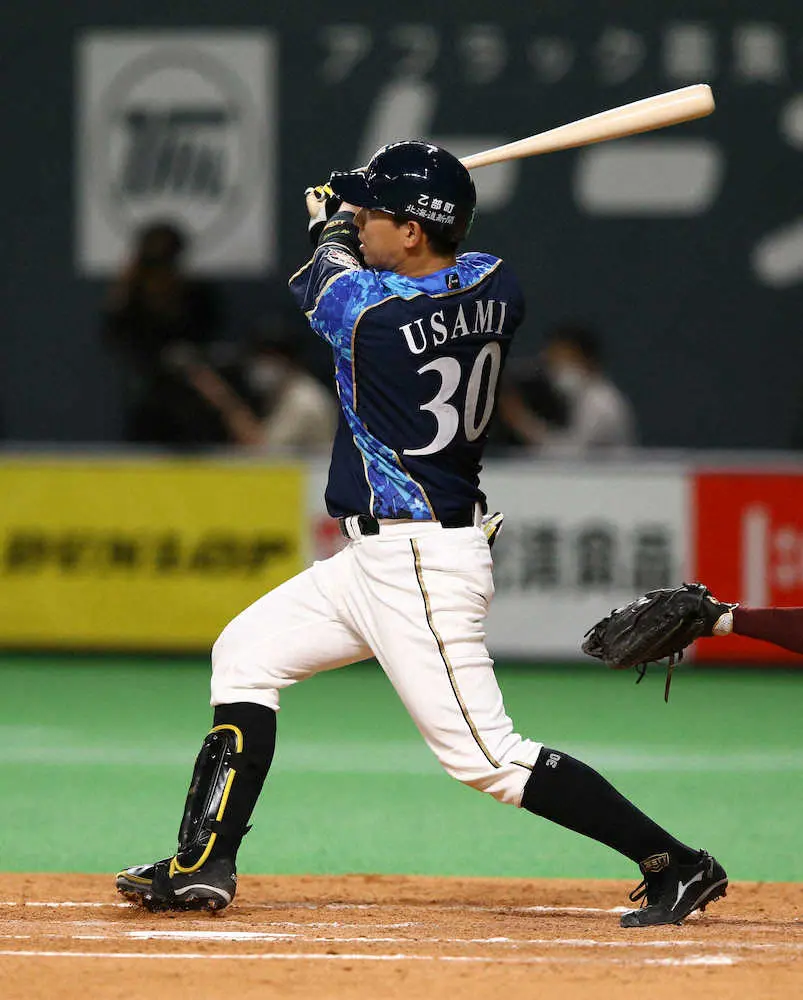 【画像・写真】日本ハム、1軍昇格組が躍動!　王が今季初打点&2二塁打、宇佐見もタイムリー