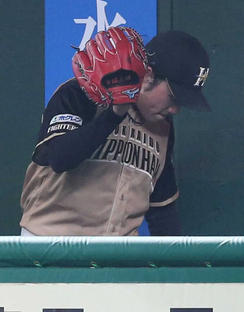 【画像・写真】日本ハム・ドラ1伊藤　プロ最悪5失点、最短4回1/3KO…再起へ直球見直し誓う