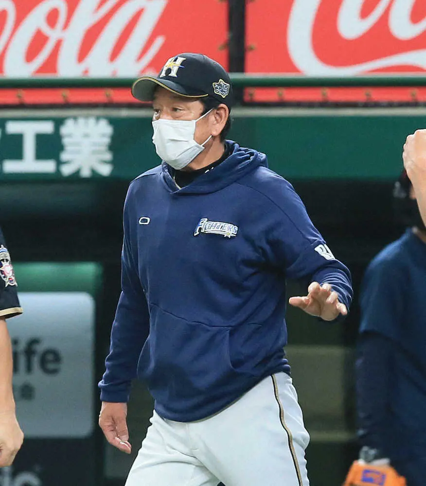 【画像・写真】逆転負けの日本ハム　今季ワースト借金10　栗山監督「試合が決まるのはミスと四球」