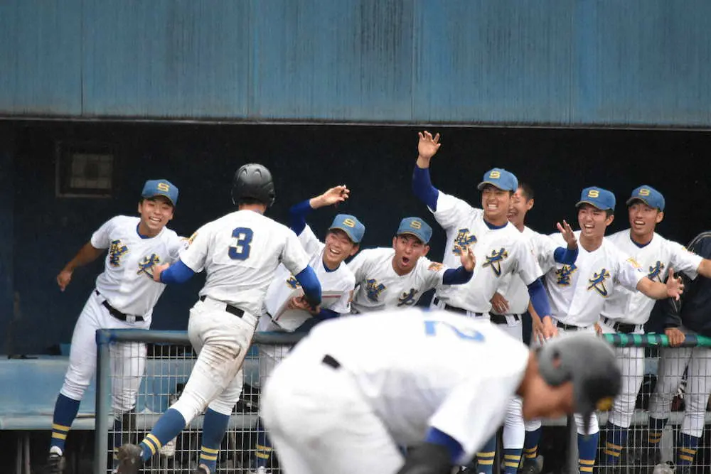 【画像・写真】聖光学院、2大会ぶり春の福島県大会優勝　学法石川下す