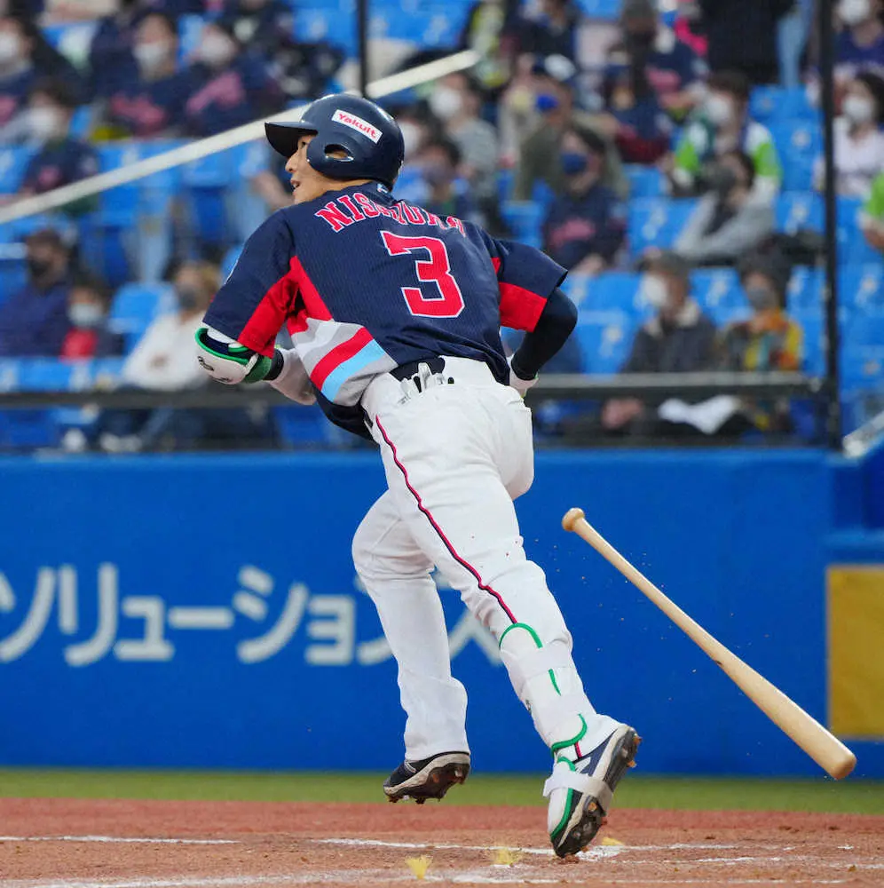 【画像・写真】ヤクルト・西浦、決勝2号ソロ！快投の小川に「勇気をもらった」