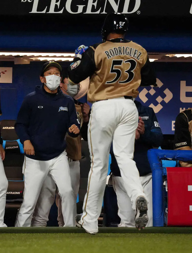 【画像・写真】日本ハム　R・ロドリゲス来日1号も空砲に…栗山監督「慣れないマウンドにしても加藤らしくない」