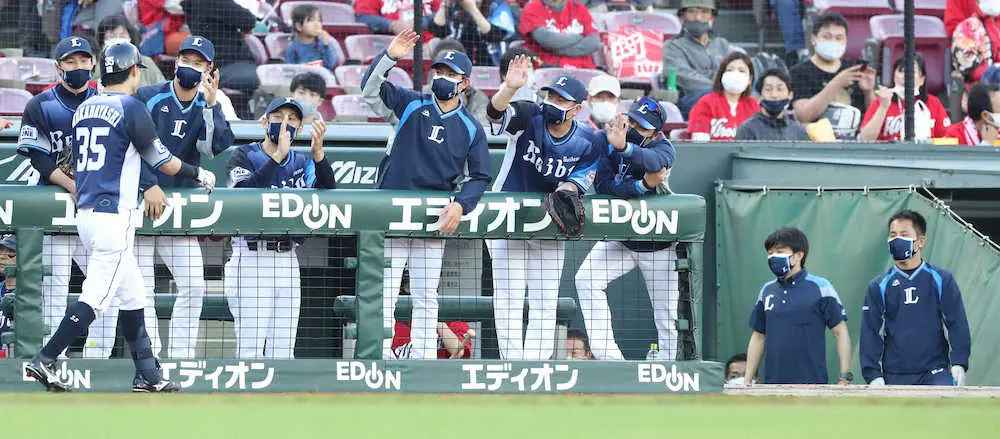 【画像・写真】西武・源田が球団初のコロナ　ベンチ19人でも一丸ドロー、濃厚接触疑い含め8選手メンバー外