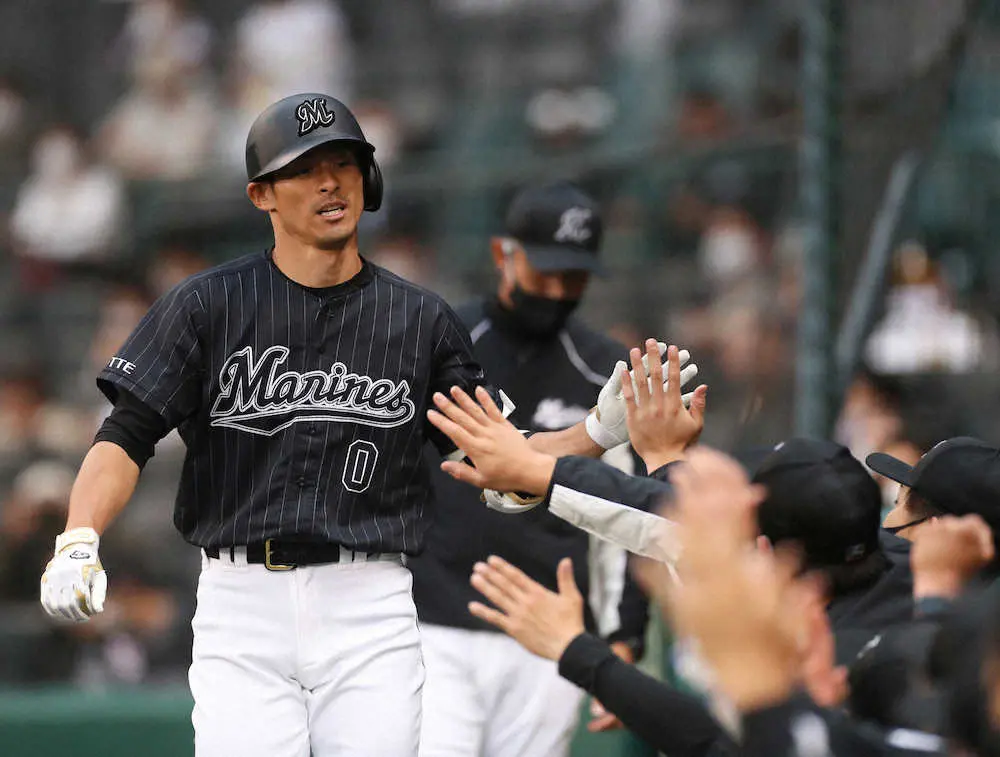【画像・写真】朗希が投げれば打つ！ロッテ・荻野が今季2度目の先頭打者弾