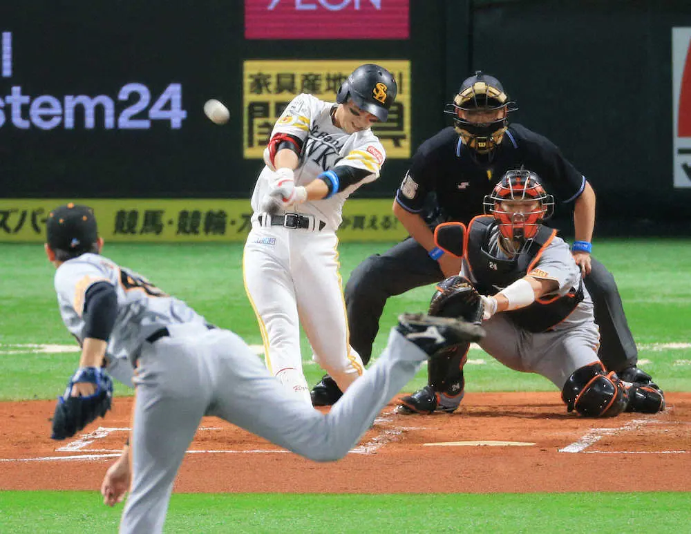 【画像・写真】ソフトバンク・柳田＆栗原　今季初アベック弾、工藤監督もゴキゲン