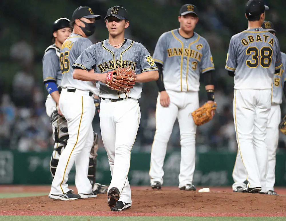 【画像・写真】【内田雅也の追球】判定に不満を抱いた夜は……ルーキー伊藤将と佐藤輝に潜むベテラン