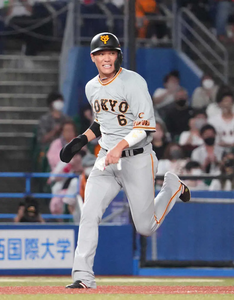 【画像・写真】中畑清氏、巨人・坂本5番起用が主砲の重圧緩和　岡本弾呼んだ主将の存在感