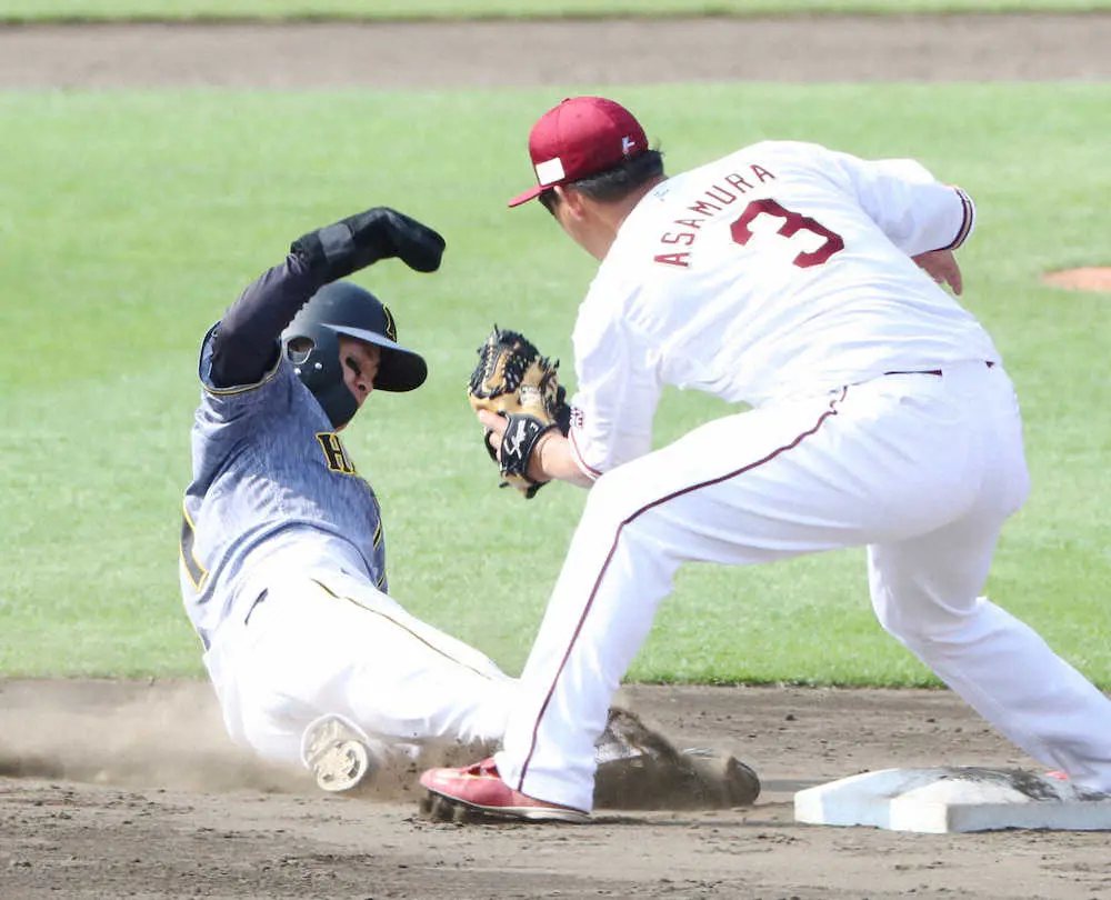 【画像・写真】「失敗しない男」阪神・中野がついに盗塁失敗　プロ入り13度目の企図で…