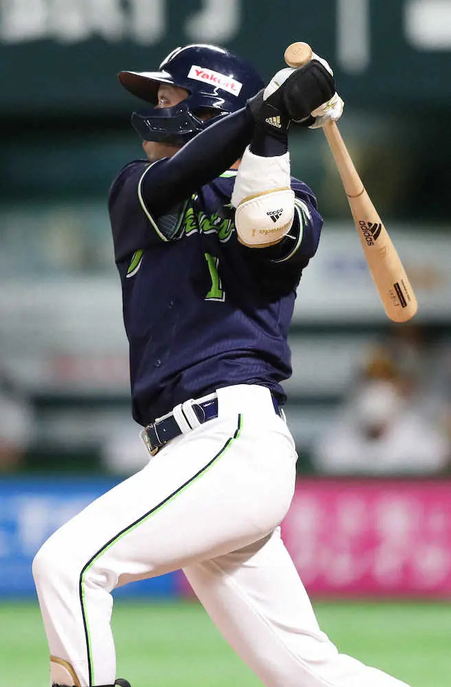 【画像・写真】ヤクルト・山田が反撃口火！3戦ぶり15号ソロ「コースに逆らわず打つことができた」