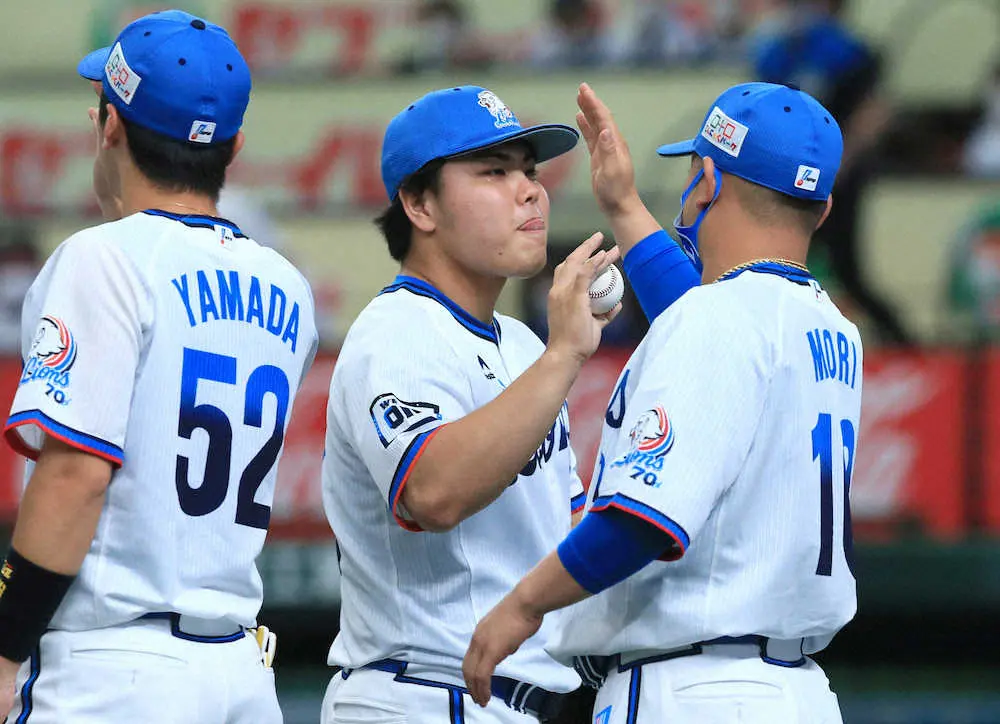 【画像・写真】【平良と一問一答】開幕から32試合連続無失点　新記録達成の記念球は「自分でもっときます」