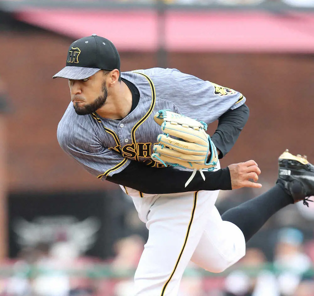 【画像・写真】阪神・スアレス　テレビ解説で球場訪れた藤川氏の前で12戦連続セーブ　伝説的守護神超える球団新記録