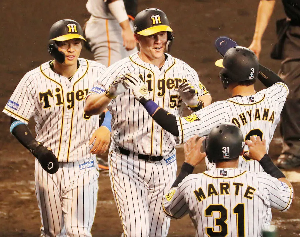 【画像・写真】阪神無敵の5、6番コンビ「輝サン」大暴れ！　佐藤輝がチャンス演出マルチ、サンズは満塁弾で痛快G倒　