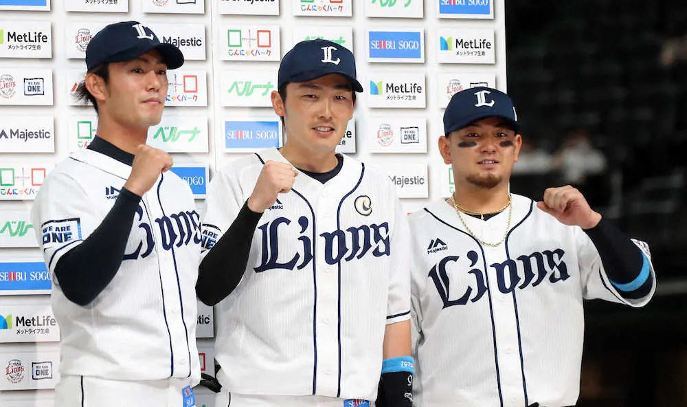 【画像・写真】西武・源田　攻守で奮闘！辻監督が活躍称える「代えないで良かったよ」