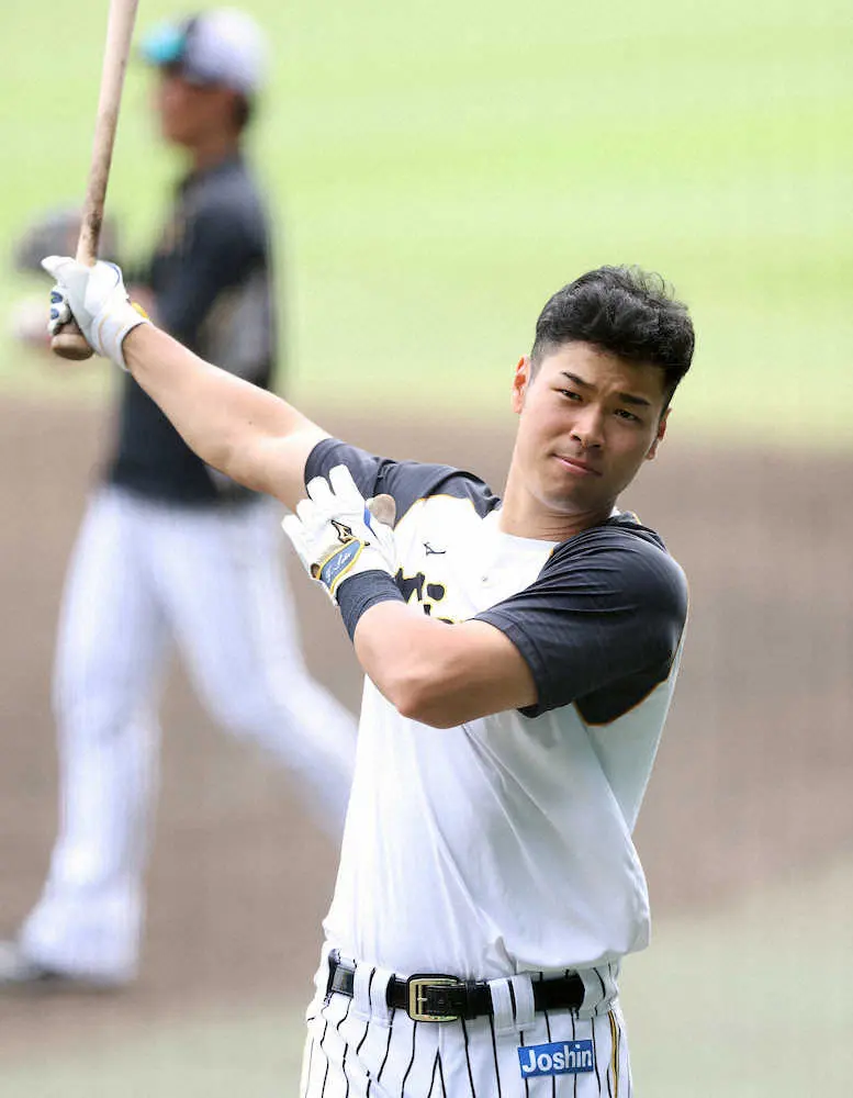 左打者の新人最多本塁打記録を狙う阪神・佐藤輝