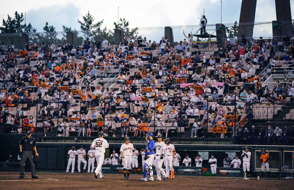 【画像・写真】丸＆北村が3ラン2発　巨人が石川県立野球場で28年ぶり勝利　篠塚が伊藤智を打ち砕いたあの一戦以来