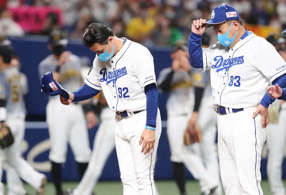 【画像・写真】力投の大野雄を労う中日・与田監督「勝ち投手にしないといけない内容」　首位・阪神とは13ゲーム差