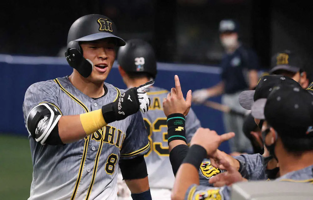 天才バッター に並んだ 阪神 佐藤輝 2リーグ制以降の新人左打者最多本塁打となる19号 スポニチ Sponichi Annex 野球