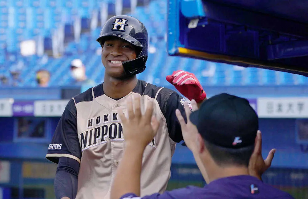 【画像・写真】日本ハム・万波　楽天・田中将との再戦心待ち「格が違い過ぎますけど、打ちたいですね」