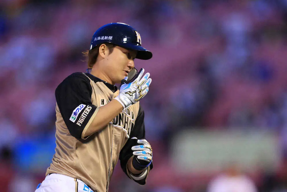 【画像・写真】日本ハム渡辺が2号ソロ　「感謝の気持ちがスタンドまで運んでくれた」