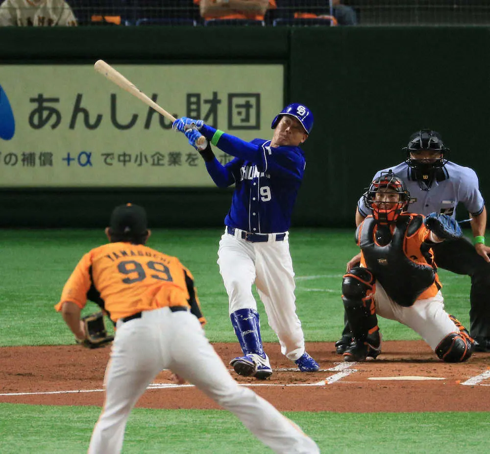 【画像・写真】中日・福留“同期98年組”米国でも対戦の松坂へ贈る惜別1号「年上の僕から見てもスーパースター」