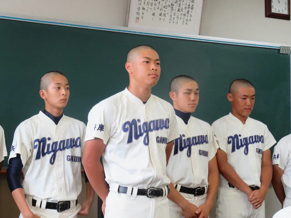 【画像・写真】阪神・佐藤輝のアーチ量産は恩師も予想外　「大学行って、社会人で頑張れば…と」