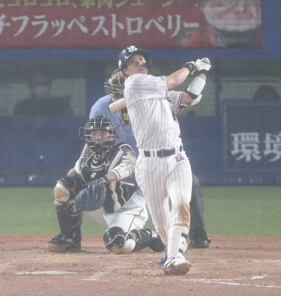 【画像・写真】ヤクルト・山田、侍同僚・岩崎撃ち24号2ラン！「何とかしようという気持ちだった」