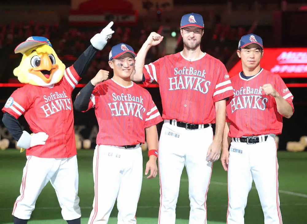 【画像・写真】ソフトB・長谷川　則本昂からの先制打「出し尽くしました」、野村は初のお立ち台「凄く良い景色」