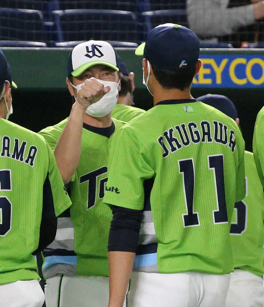 【画像・写真】ヤクルト高津監督「すごく成長が見られた登板」と奥川勝利喜ぶもチクリ「最後の1点がなければ」
