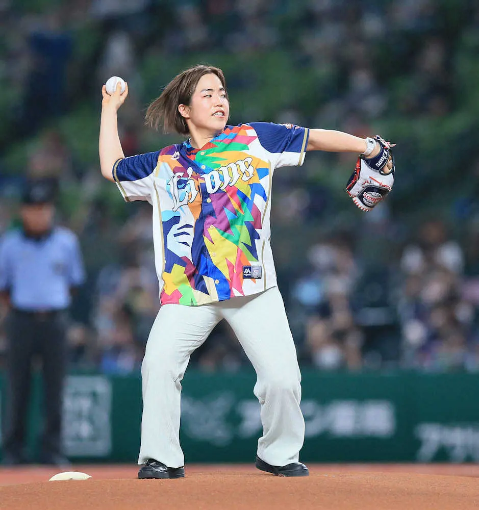 【画像・写真】ゆりやん　人生初始球式は本塁届かず「練習で肘痛めた…」ライオンズフェス開幕