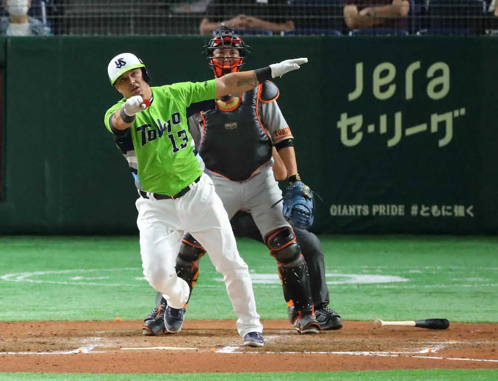 【画像・写真】ヤクルト前半戦2連勝締め！　巨人と0・5差、阪神と2・5差でターン　2・5差に3チームの混セ演出