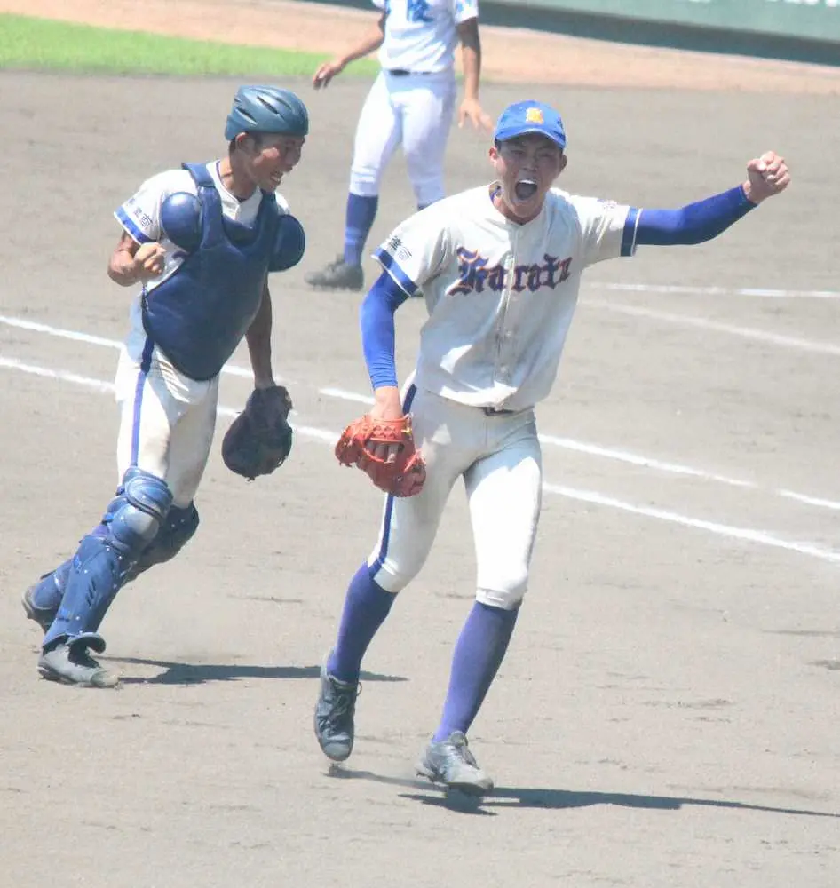 【画像・写真】唐津商　5年ぶりの甲子園へ「難関」突破　原が投打に活躍し、シード校を撃破