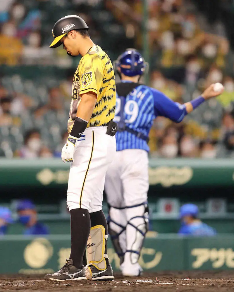 【画像・写真】阪神・佐藤輝　最大の好機で三振し怒りあらわ　この悔しさバネに球宴&後半戦で必ずやり返す！