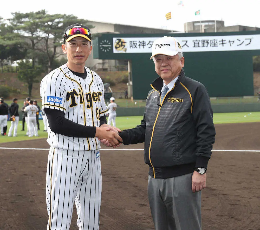 【画像・写真】阪神　矢野監督に続投要請へ　藤原オーナーも「満足」の13年ぶり首位ターン　長期政権の可能性も