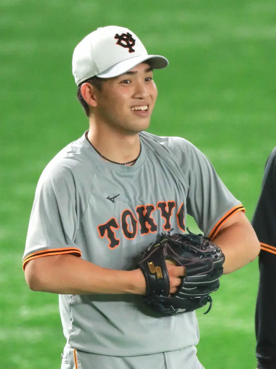 【画像・写真】巨人・高橋、パの強打者封じで愛娘に勇姿見せる!1歳長女見守る前で第1戦先発へ