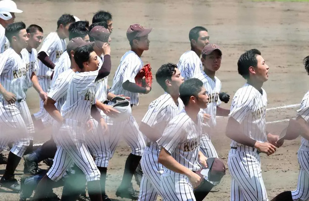 【画像・写真】国士舘　接戦も及ばず3回戦で敗退　シード校・東海大菅生と激突