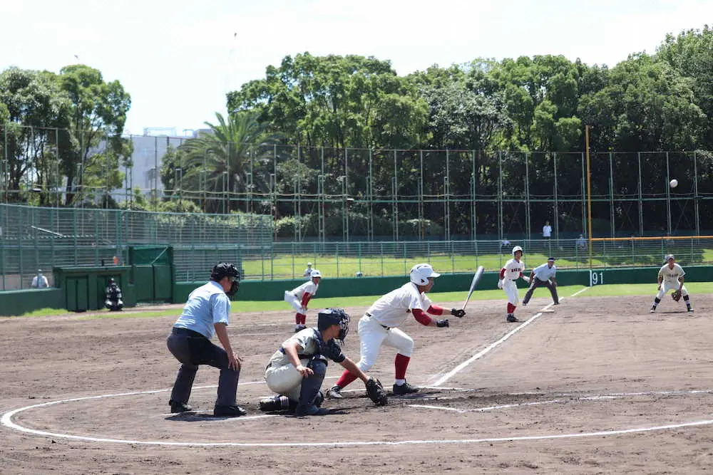 【画像・写真】関学・天野、同点2ランなど5打点　広岡監督の積極用兵が奏功
