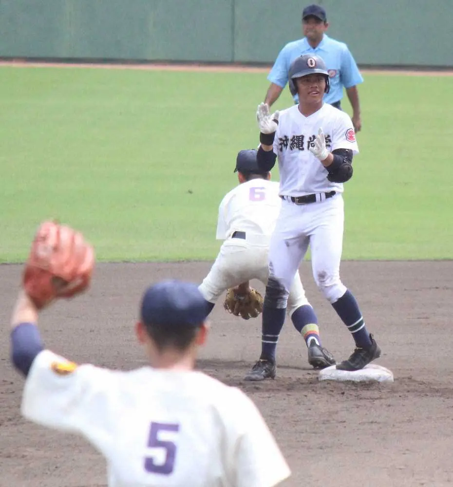 【画像・写真】沖縄尚学　コールド快勝で決勝進出！主将・仲宗根がけん引2安打2打点