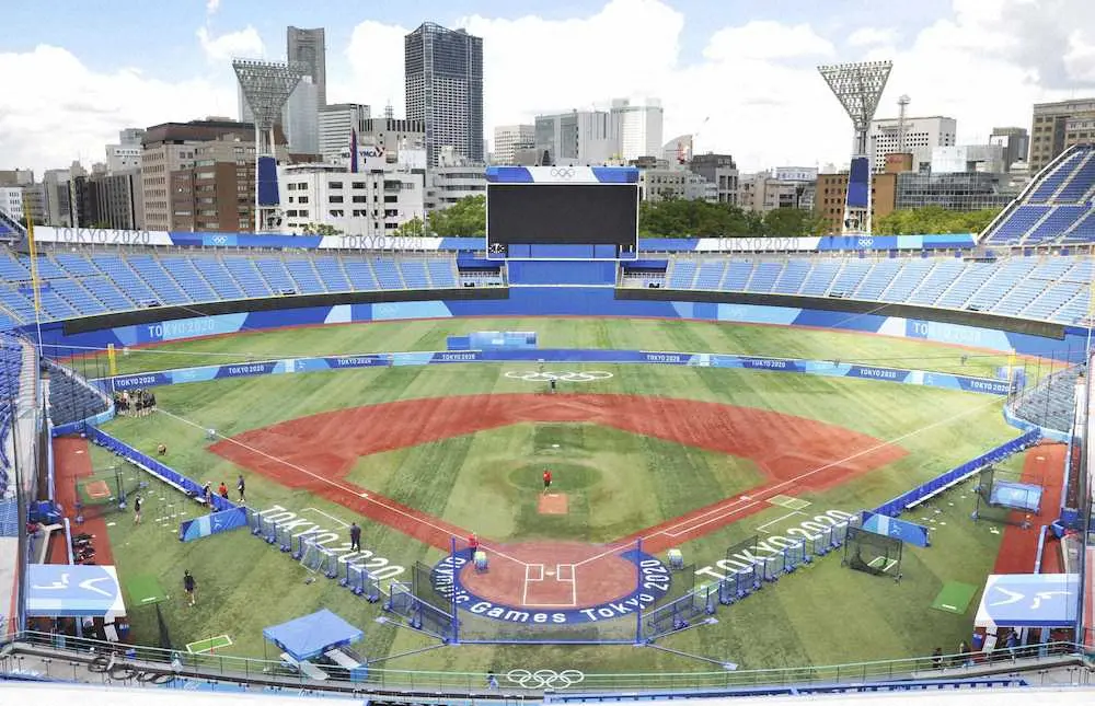 東京五輪仕様となった野球・ソフトボールの主会場となる横浜スタジアム