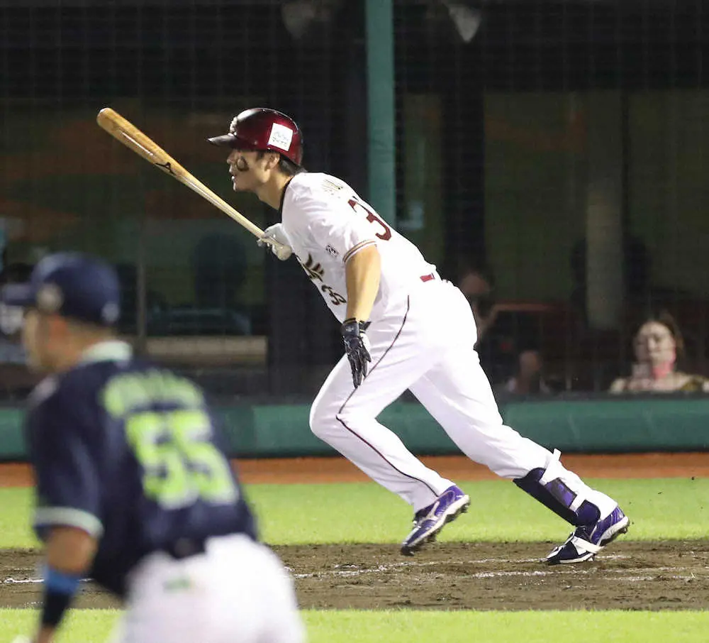 【画像・写真】楽天・小深田、島内で全パ勝ち越し!　島内は本拠地で3安打3打点の活躍