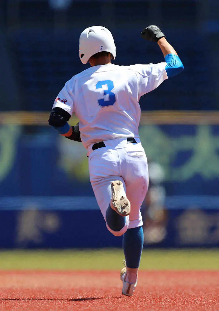 【画像・写真】八千代松陰　2発16安打11得点で4強進出　4番今田、5番一色徹がアーチ