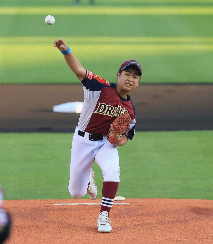 【画像・写真】球宴、試合前セレモニー　東北学童チームが感謝のスピーチ