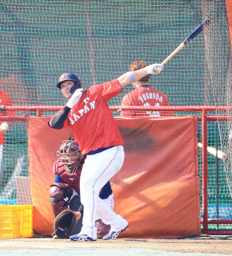 【画像・写真】侍・鈴木誠だって入念バント練習　「泥臭く、とにかく勝てればいい」　五輪本番総力戦へ何でもやる！