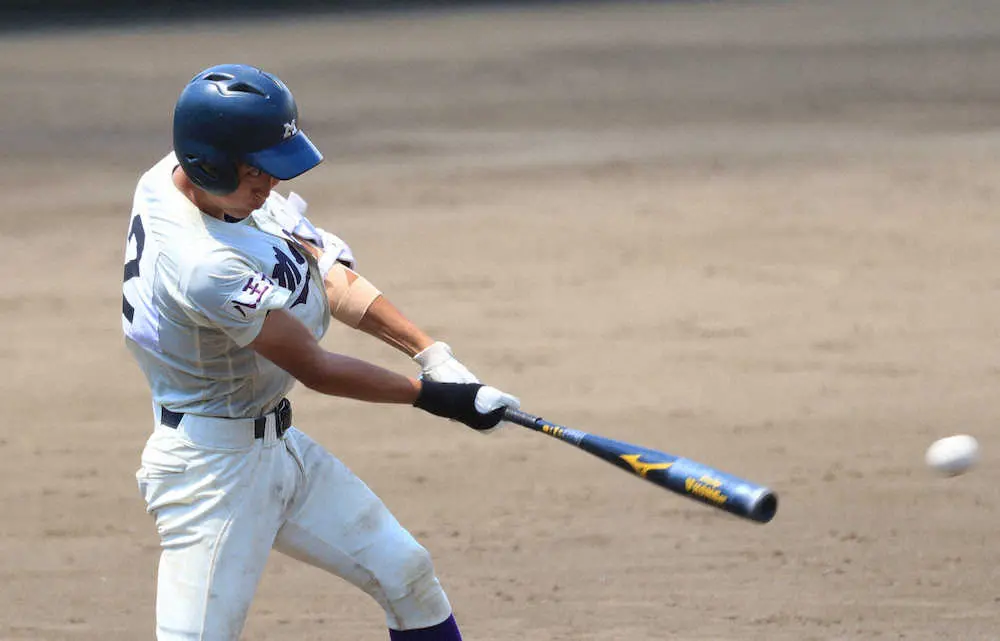 【画像・写真】難敵撃破の明大中野八王子　ラッキーボーイの9番・松本が同点打