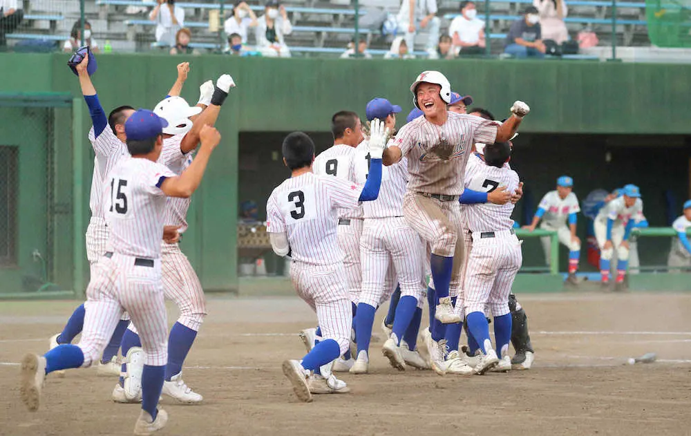 【画像・写真】花咲徳栄　5回戦で敗退　“6連覇”の夢絶たれる　山村学園が19年決勝大敗から雪辱