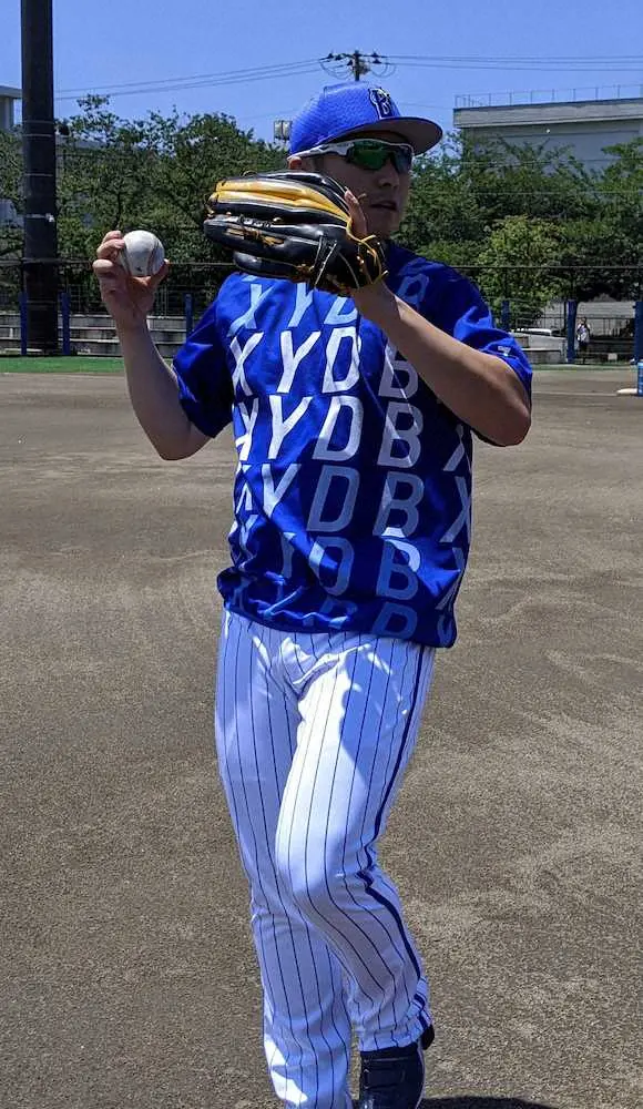 【画像・写真】DeNA・佐野、坂本から誠也から「向上心見習う」　2年連続首位打者へ「貪欲に」まい進